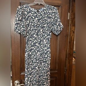 Old Navy Black and White Floral Long Sleeve Dress